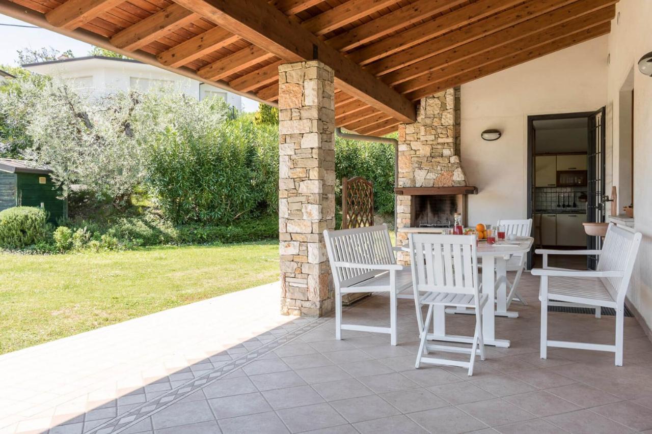 Villa Oleander Manerba del Garda Bagian luar foto