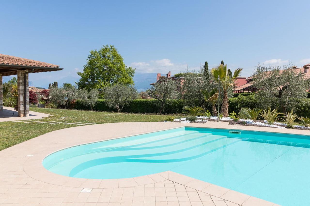 Villa Oleander Manerba del Garda Bagian luar foto